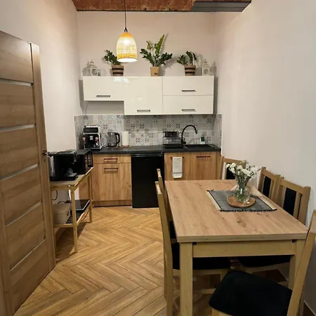 Dawna Mleczarnia Sloneczny Appartement