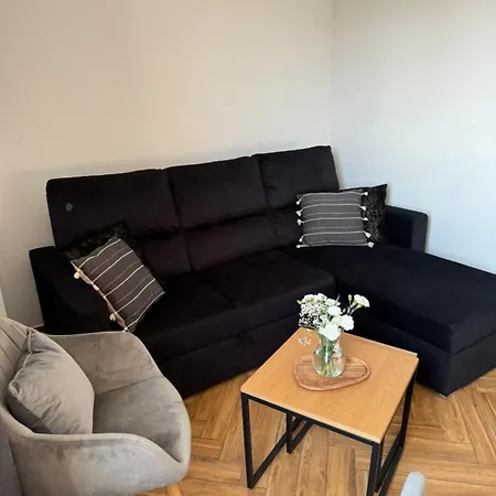 Dawna Mleczarnia Sloneczny Апартаменты *