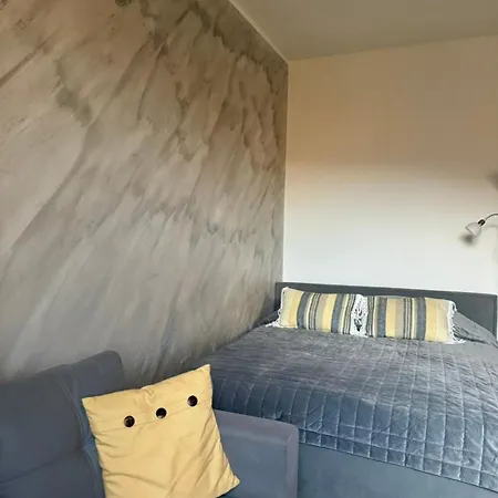 Dawna Mleczarnia Sloneczny * Нова-Руда